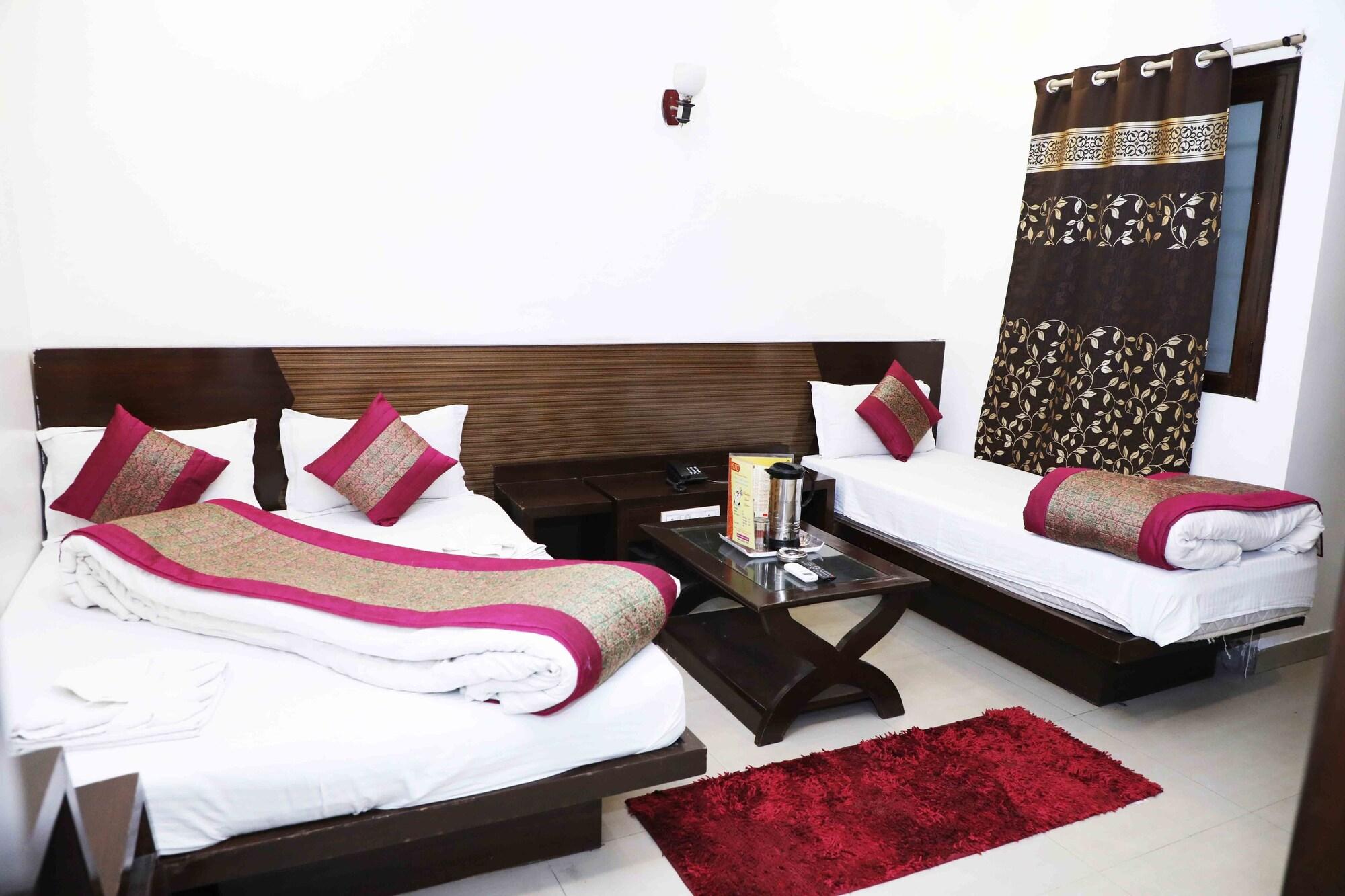 Oyo Flagship Kumar Palace New Delhi Luaran gambar