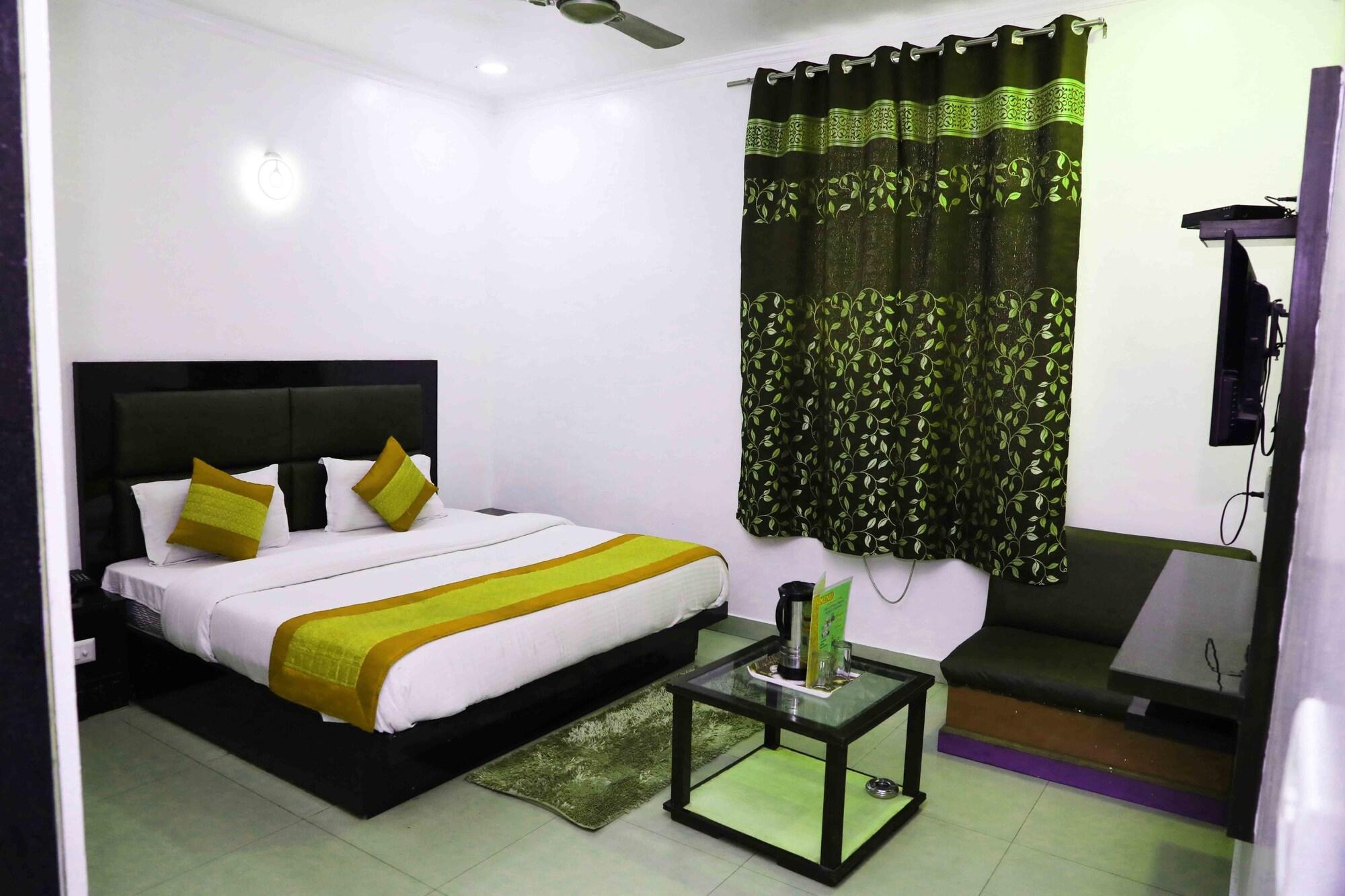 Oyo Flagship Kumar Palace New Delhi Luaran gambar