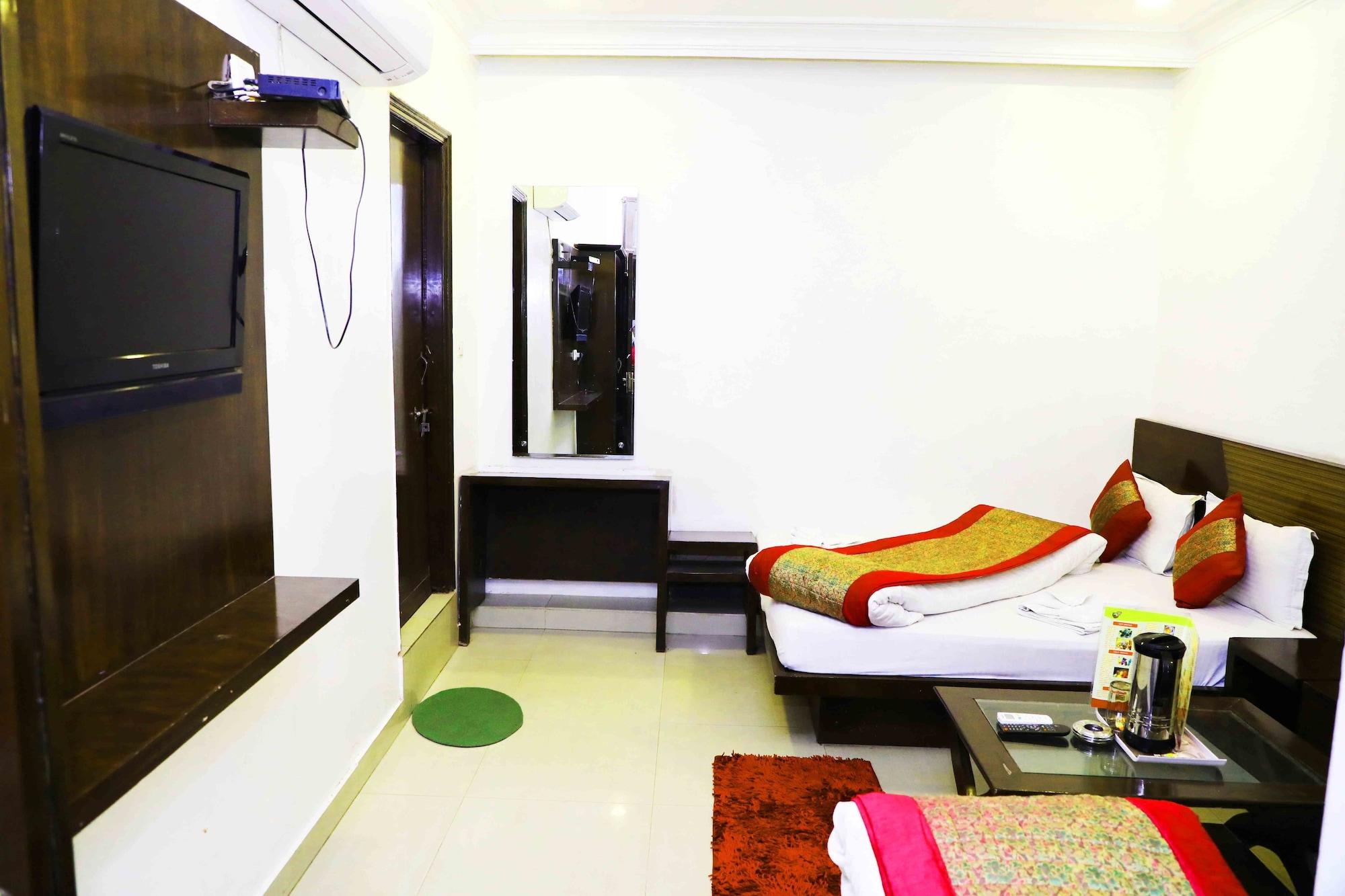 Oyo Flagship Kumar Palace New Delhi Luaran gambar
