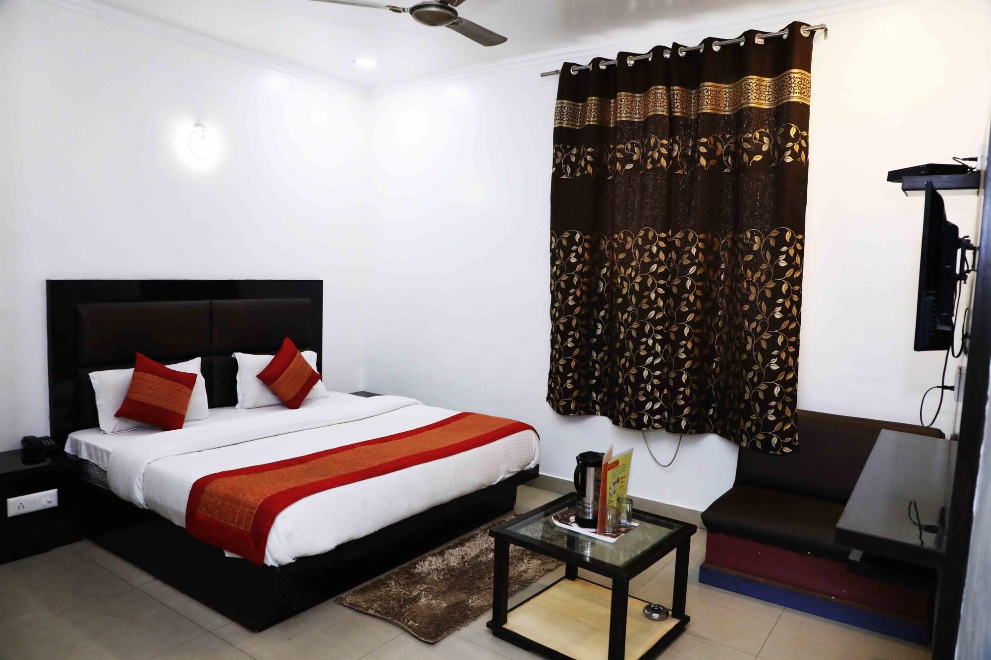 Oyo Flagship Kumar Palace New Delhi Luaran gambar