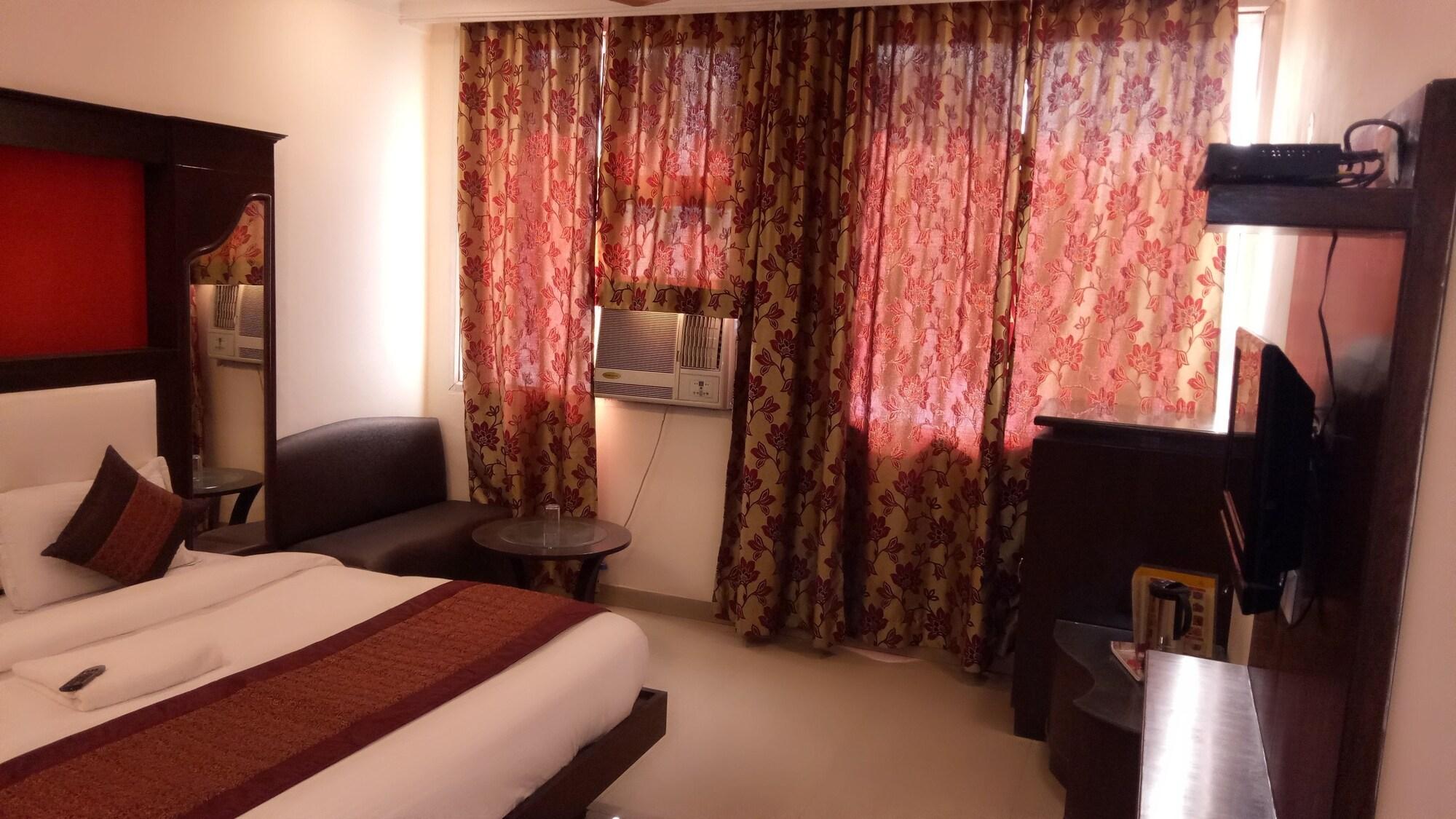 Oyo Flagship Kumar Palace New Delhi Luaran gambar